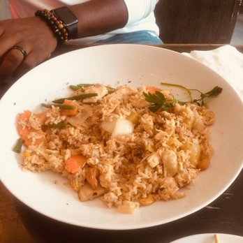 Am Thai Bistro - Pineapple Fried Rice. Very dry and Blah - Thai Near Me - Brooklyn, New York Am Thai Bistro - Pineapple Fried Rice. Very dry and Blah - Thai Near Me - Brooklyn, New York