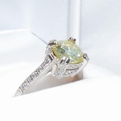 Golden's Designer Jewelry - At Golden's designer jewelry you get exactly what you want! Custom make your own engagement ring just like this one!