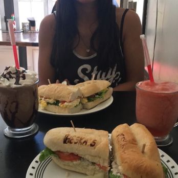 Heska's Sugar Shack - Sandwiches Near Me - Mentone, California