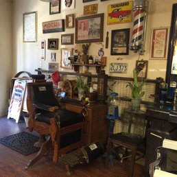The old school barber feel I have been looking for!