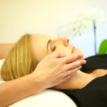 Arielle Facials-Sugaring-Makeup - Relax with Arielle's custom facials - Sugaring Near Me - Tiburon, California Arielle Facials-Sugaring-Makeup - Relax with Arielle's custom facials - Sugaring Near Me - Tiburon, California