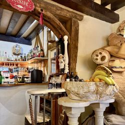 L'Auberge des Deux Ponts - The inside with the large teddy bear