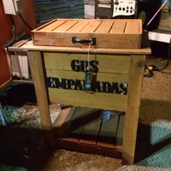 Gus' Empanadas