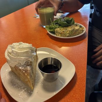 Foggy’s Cafe - French toast, frittata, matcha - Juice Bars & Smoothies Near Me - Coos Bay, Oregon Foggy’s Cafe - French toast, frittata, matcha - Juice Bars & Smoothies Near Me - Coos Bay, Oregon