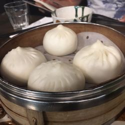 Yat Bun Tong - What's in these dumplings?? Mmmmmm