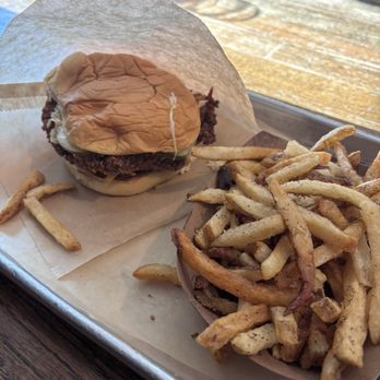 Boxcar Betty's - Boxcar Combo - Sandwiches Near Me - Charleston, South Carolina Boxcar Betty's - Boxcar Combo - Sandwiches Near Me - Charleston, South Carolina