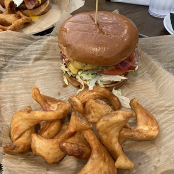 Cin Cin Burger BAR - Burgers Near Me - Winston-Salem, North Carolina