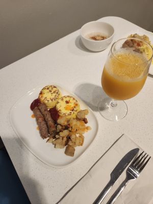 Delta Sky Club by null