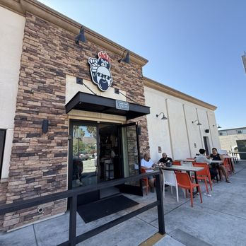 Tasa2Go - Front of the store w/ owner outside - Egyptian Near Me - Fullerton, California