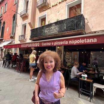 Rossopomodoro - Napoletana Near Me - Venezia, VE Rossopomodoro - Napoletana Near Me - Venezia, VE