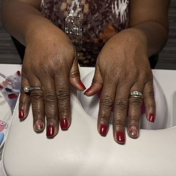 de Payolle - Nail a with signature design. - Eyelash Service Near Me - Orlando, Florida de Payolle - Nail a with signature design. - Eyelash Service Near Me - Orlando, Florida