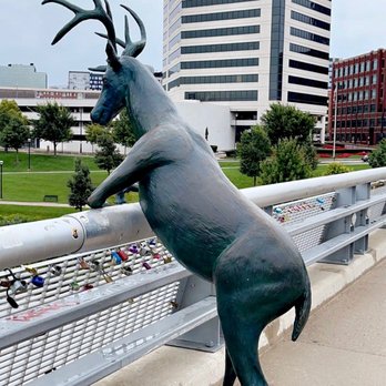 Genoa Park - Pretty statue on the side of the bridge walk - Parks Near Me - Columbus, Ohio Genoa Park - Pretty statue on the side of the bridge walk - Parks Near Me - Columbus, Ohio