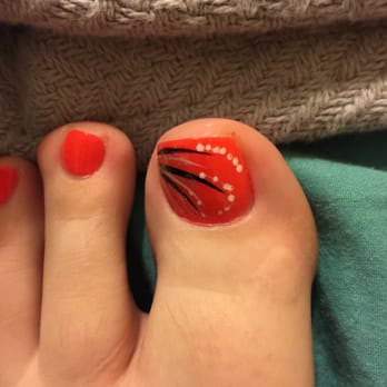Luxury Nails & Spa - Pretty pedicure! They can do so many different designs! - Nail Salons Near Me - El Reno, Oklahoma