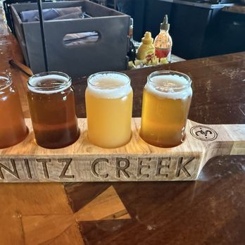Snitz Creek Brewery - Flight of beer - Breweries Near Me - Palmyra, Pennsylvania Snitz Creek Brewery - Flight of beer - Breweries Near Me - Palmyra, Pennsylvania