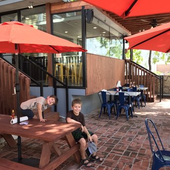 Nashbird - Awesome patio - Southern Near Me - Oklahoma City, Oklahoma