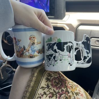 T & B Hidden Treasures - $5 cups - Antiques Near Me - Chipley, Florida T & B Hidden Treasures - $5 cups - Antiques Near Me - Chipley, Florida
