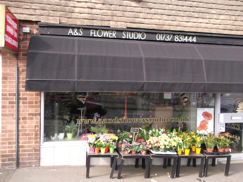 A & S FLOWER STUDIO Updated September 2024 4 Brighton Road, Tadworth, Surrey, United Kingdom
