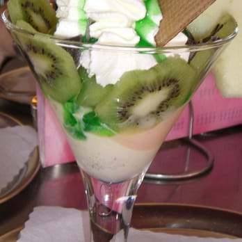Eiscafe Paradiso - Ice Cream & Frozen Yogurt Near Me - Mölln, SH