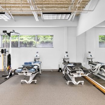 Kaufman Chiropractic Clinic - Bothell Decompression Table - Chiropractors Near Me - Bothell, Washington Kaufman Chiropractic Clinic - Bothell Decompression Table - Chiropractors Near Me - Bothell, Washington