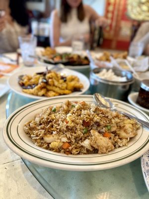 Lu Lu Seafood & Dim Sum by null