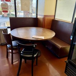 Top China - Waiting area