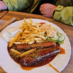 Kleine Pause - Currywurst mit Pommes