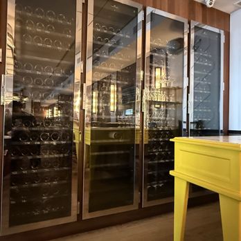 La Maison de l'Aubrac - A lot of Wine - French Near Me - Paris, 75