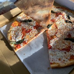 Bob's Thin Crust Pizza - Undercarriage