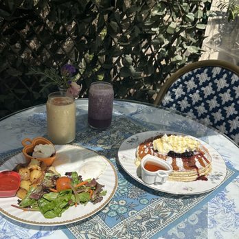 Lady Byrd Cafe - The Little Bee Hummingbird, Ruby Throat, Eggs Any Style, Lemon Poppy Seed Pancakes - New American Near Me - Los Angeles, California Lady Byrd Cafe - The Little Bee Hummingbird, Ruby Throat, Eggs Any Style, Lemon Poppy Seed Pancakes - New American Near Me - Los Angeles, California
