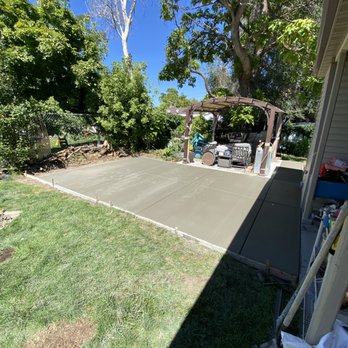 Kl Home Services - a concrete driveway being poured - Masonry/Concrete Near Me Kl Home Services - a concrete driveway being poured - Masonry/Concrete Near Me