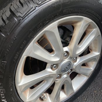 Pelican Car Wash - You can still see the dirt along the inner part of the wheels - Car Wash Near Me - North Palm Beach, Florida
