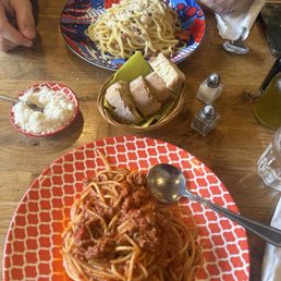 Spaghetti bolognese and carbonara