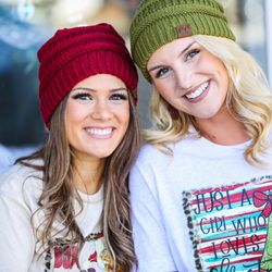 Rustic Closet Boutique - Find your favorite beanies!