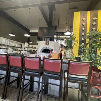 Noodles Fresh - Inside decor - Chinese Near Me - Berkeley, California