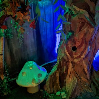 Daydream Adventures - The mushroom makes a sound when you touch it. - Escape Games Near Me - Toronto, Ontario