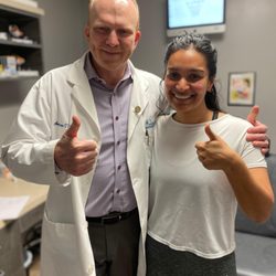 Associated Ophthalmologist