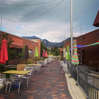 South Side Walnut Cafe by null