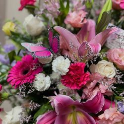 Antique Rose Florist - Beautiful combination of Pink Flowers per request