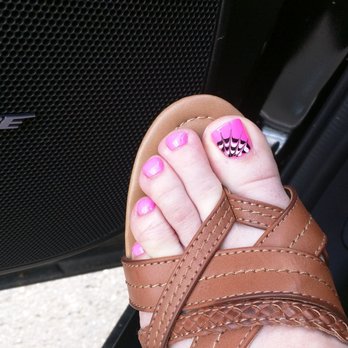 Exp Salon - Cute pedi by Haylee - Nail Salons Near Me - Portland, Oregon