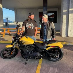 Pensacola Harley-Davidson - Sparks explains the rules to Larry.