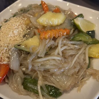 Sweet Mango Thai Cuisine - Vegetable Pad Thai - Thai Near Me - Medina, Ohio Sweet Mango Thai Cuisine - Vegetable Pad Thai - Thai Near Me - Medina, Ohio