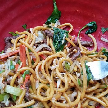 Sherpa Kitchen - Beef stir-fry. YUM! - Himalayan/Nepalese Near Me - Portland, Oregon