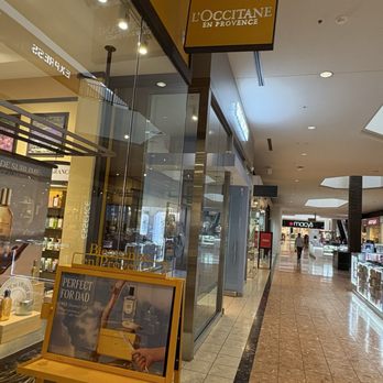 L'Occitane en Provence - Cosmetics & Beauty Supply Near Me - St. Louis, Missouri L'Occitane en Provence - Cosmetics & Beauty Supply Near Me - St. Louis, Missouri