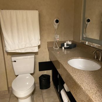 La Quinta by Wyndham Paso Robles - Hotels Near Me - Paso Robles, California