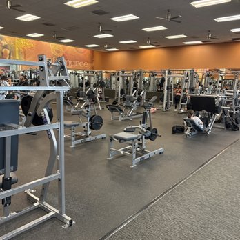 LA Fitness - Weights area - Gyms Near Me - Miami, Florida LA Fitness - Weights area - Gyms Near Me - Miami, Florida
