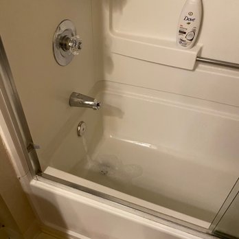 Cotton Wood Apartments - Same problem. Different occasion. Note flip flops outside of tub. Felt unsafe bathing - Apartments Near Me - Dublin, California Cotton Wood Apartments - Same problem. Different occasion. Note flip flops outside of tub. Felt unsafe bathing - Apartments Near Me - Dublin, California