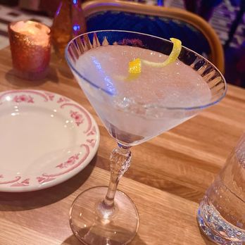 Le Margot - Lemon twist martini - French Near Me - Fort Worth, Texas Le Margot - Lemon twist martini - French Near Me - Fort Worth, Texas