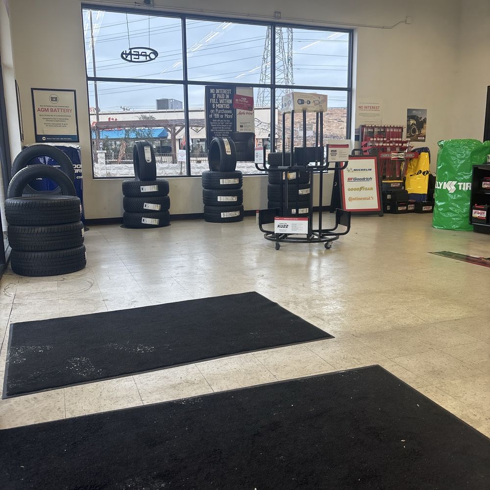 Pep Boys - Inside of the shop - Auto Repair Near Me - Niles, Illinois