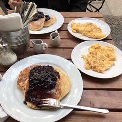 Schönes Café - Blueberry pancakes and scrambled eggs.