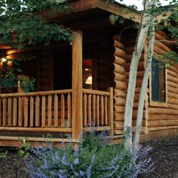 Somers Bay Log Cabin Lodging